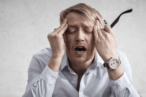 Burn-on erkennen und vorbeugen: Die unterschätzte Gefahr chronischer Daueranspannung im Arbeitsleben